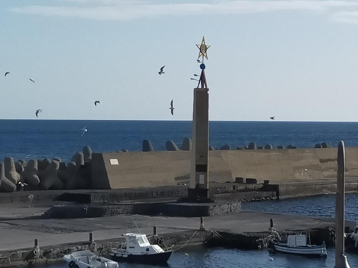 B&B La Spiaggetta Di Stazzo 阿奇雷亚莱 外观 照片