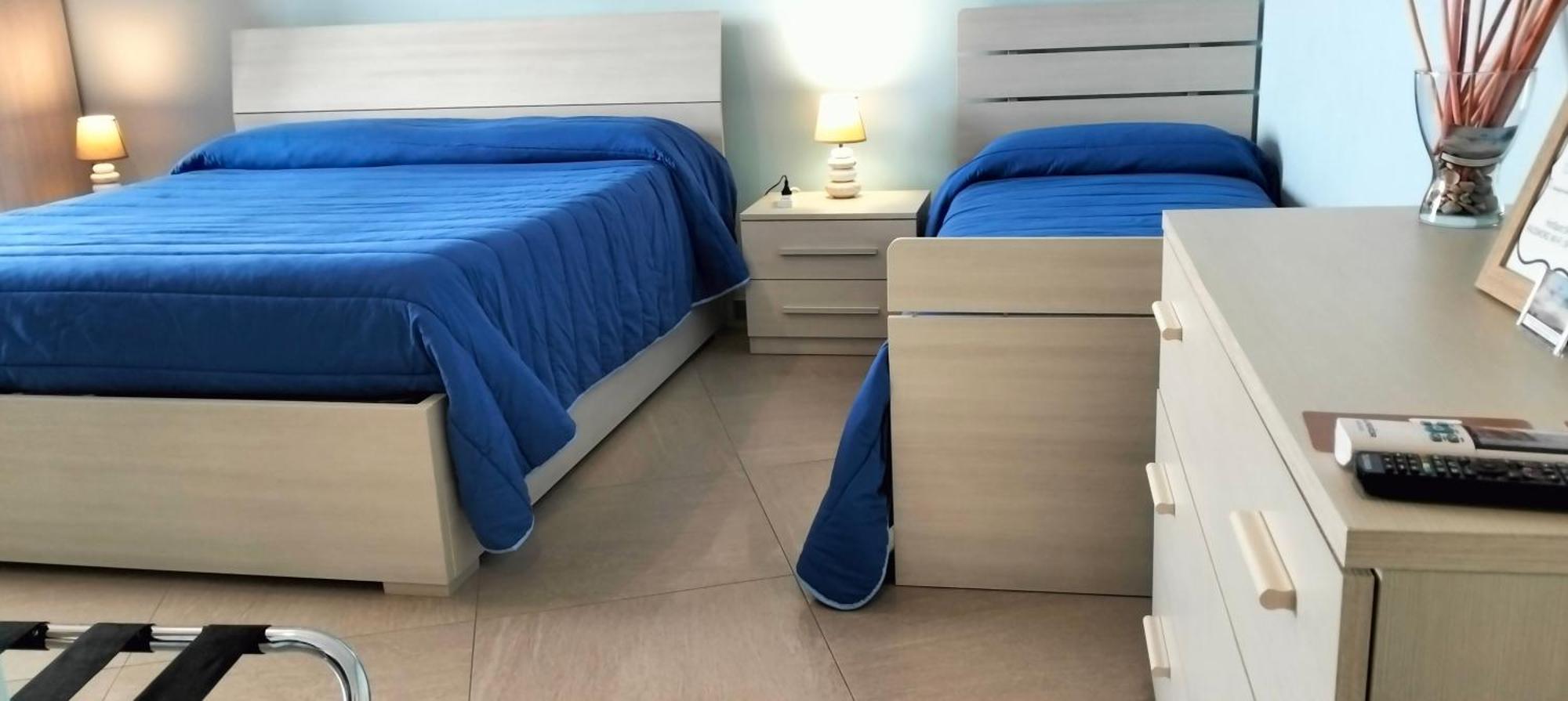 B&B La Spiaggetta Di Stazzo 阿奇雷亚莱 客房 照片